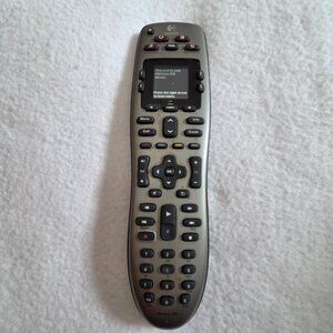 Logitech Harmony 650 Universal Remote Controller Programmable TESTED WORKS